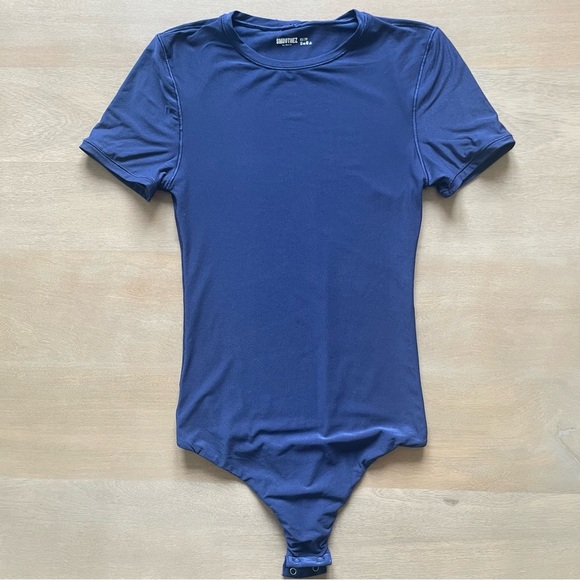 Aerie SMOOTHEZ Short Sleeve Bodysuit Blue - Picture 2 of 7